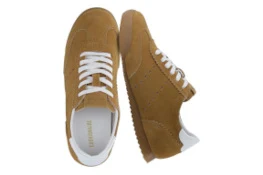 Stylish brown suede sneakers with white laces and a minimalist design, perfect for casual wear.